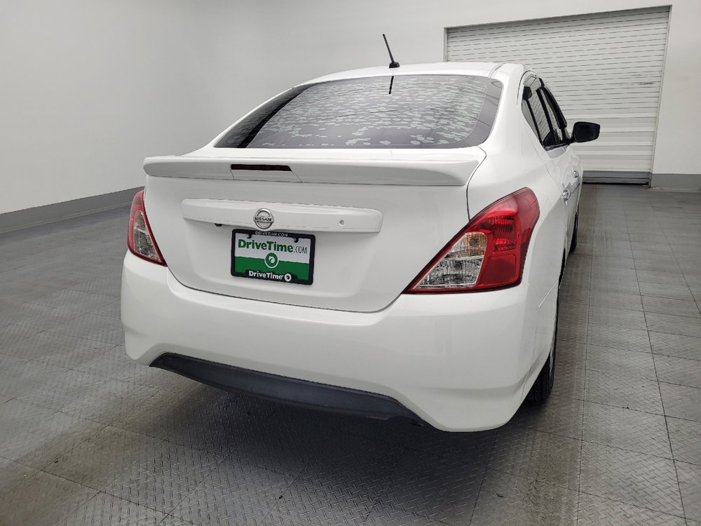 Used 2018 Nissan Versa SV FWD image 7
