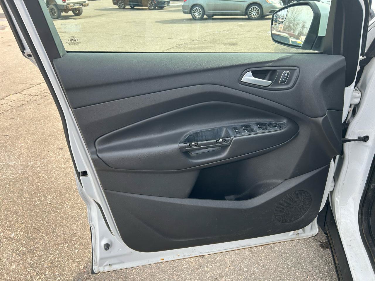 Used 2017 Ford Escape SE AWD/4WD image 14