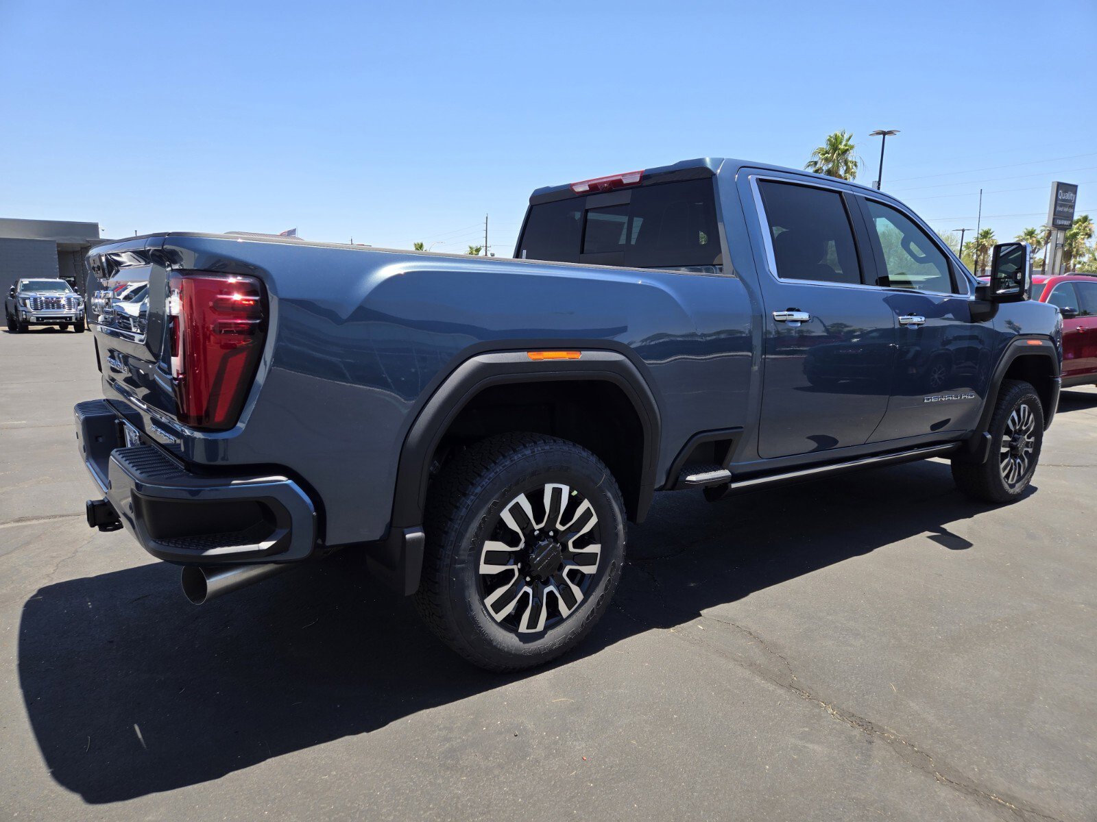New 2025 GMC Sierra 2500 Denali Ultimate w/ Max Trailering Package image 4