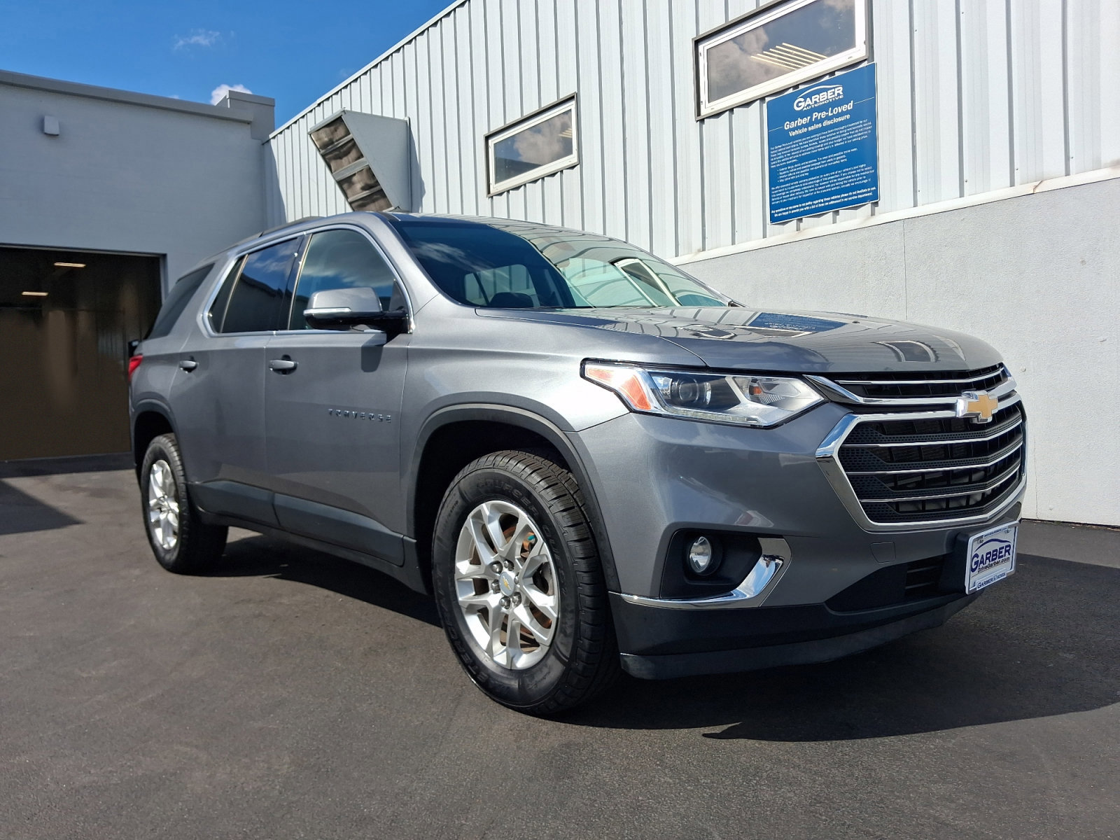 Used 2020 Chevrolet Traverse LT FWD image 7