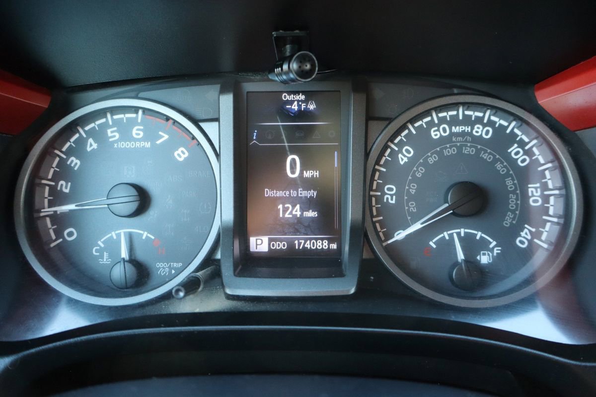 Used 2018 Toyota Tacoma TRD Off-Road AWD/4WD image 34