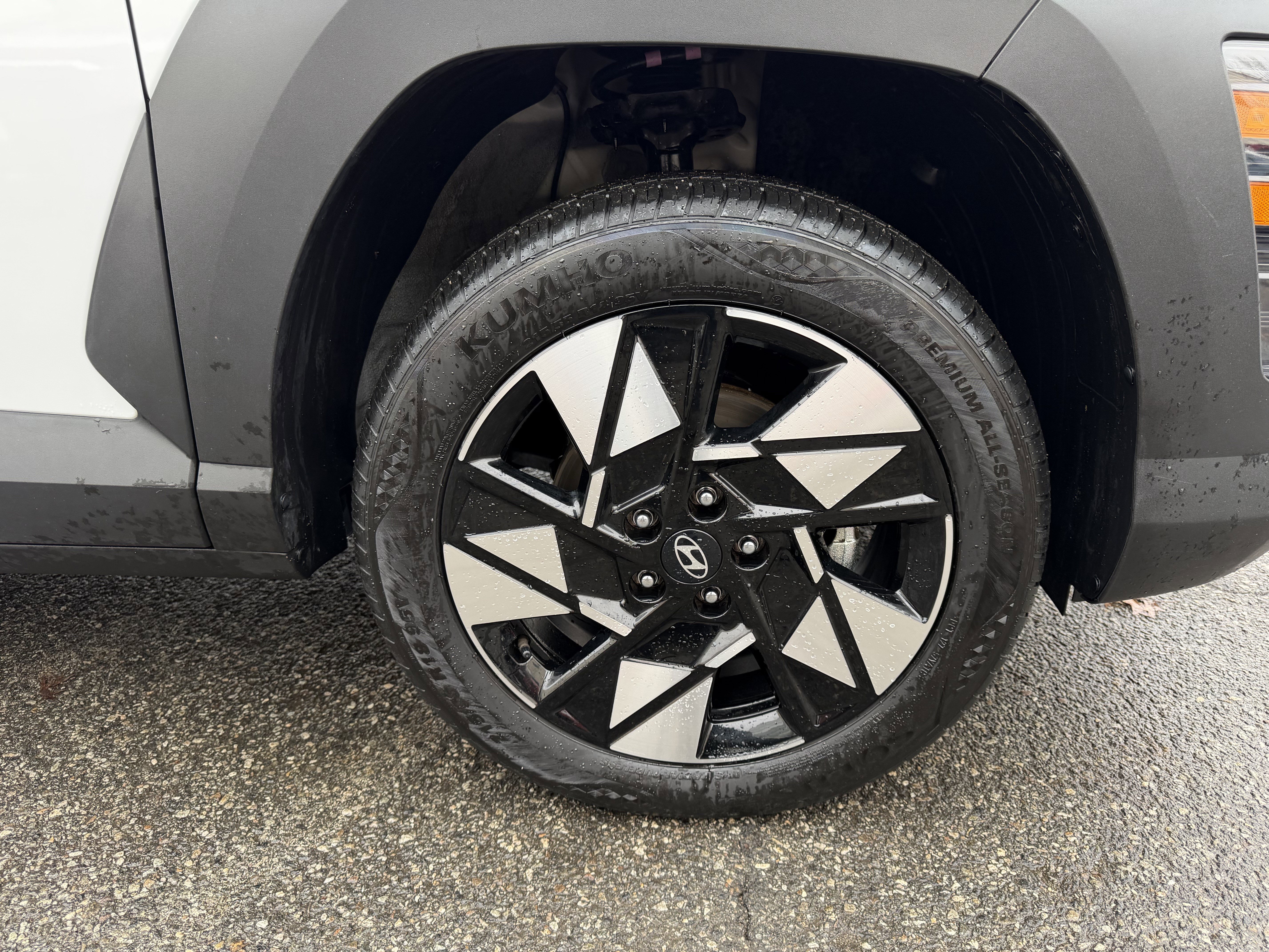 Used 2024 Hyundai Kona SEL image 10