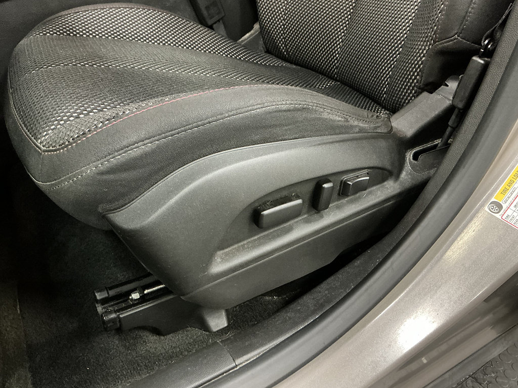 Used 2012 GMC Terrain SLE FWD image 16