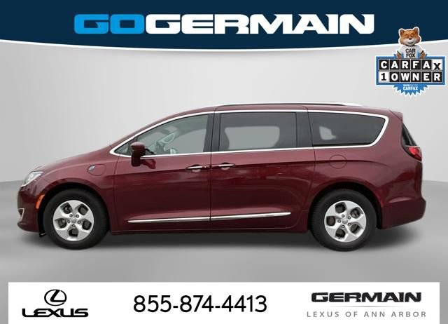 Used 2018 Chrysler Pacifica Touring-L FWD image 3