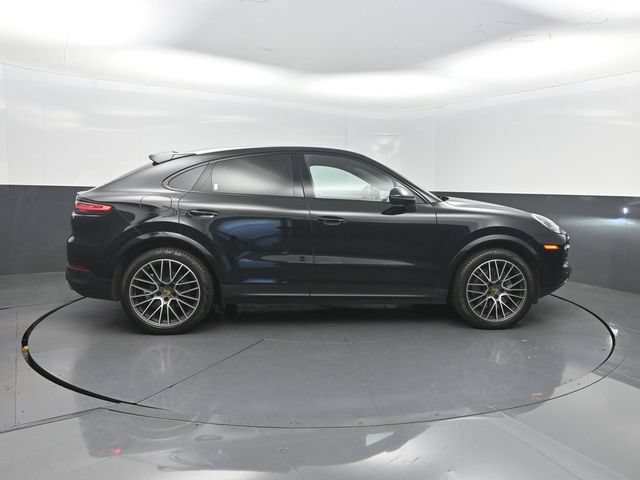 Used 2023 Porsche Cayenne Coupe w/ Premium Package AWD/4WD image 31