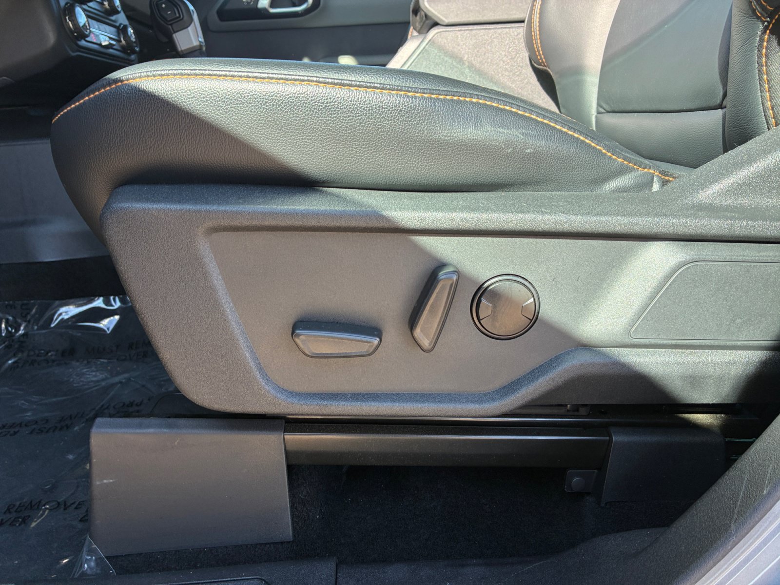 Used 2023 Ford Bronco Badlands AWD/4WD image 14