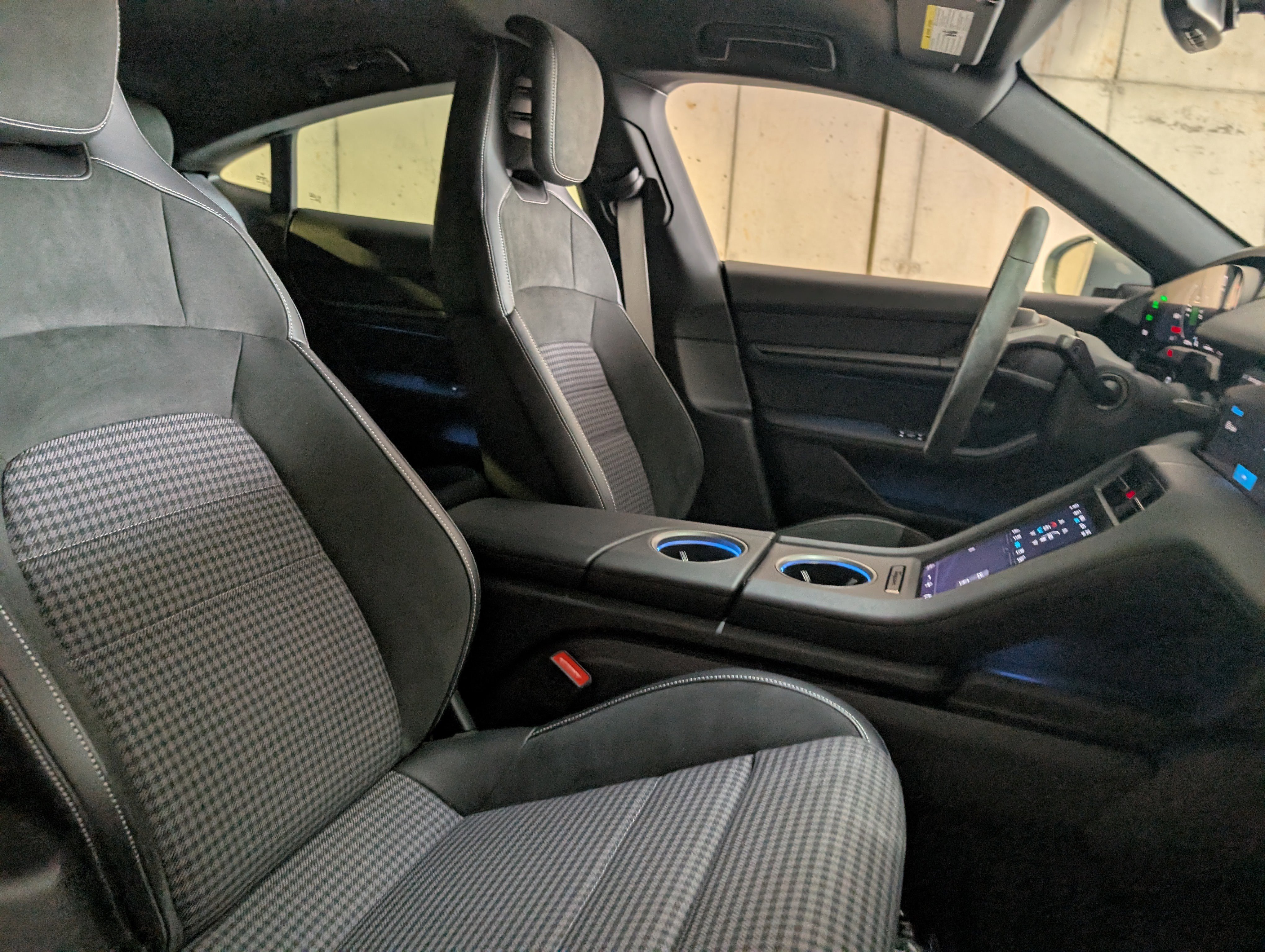 Certified 2025 Porsche Taycan image 20