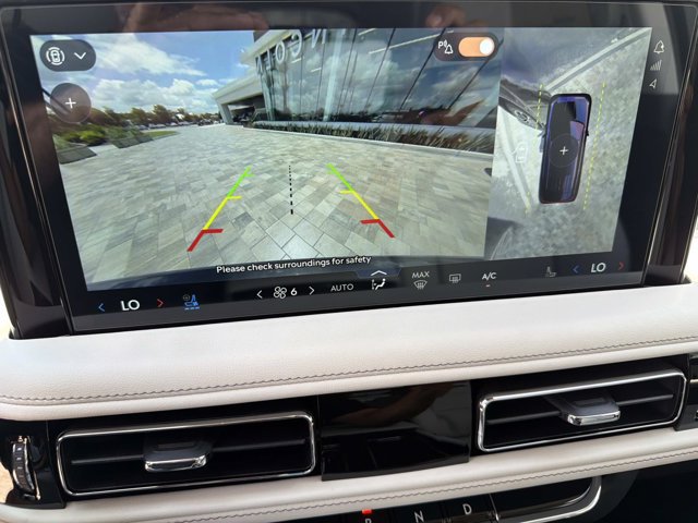 New 2026 Lincoln Aviator 2WD w/ Jet Appearance Package image 31