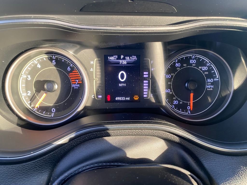 Used 2019 Jeep Cherokee Latitude Plus w/ Cold Weather Group image 33