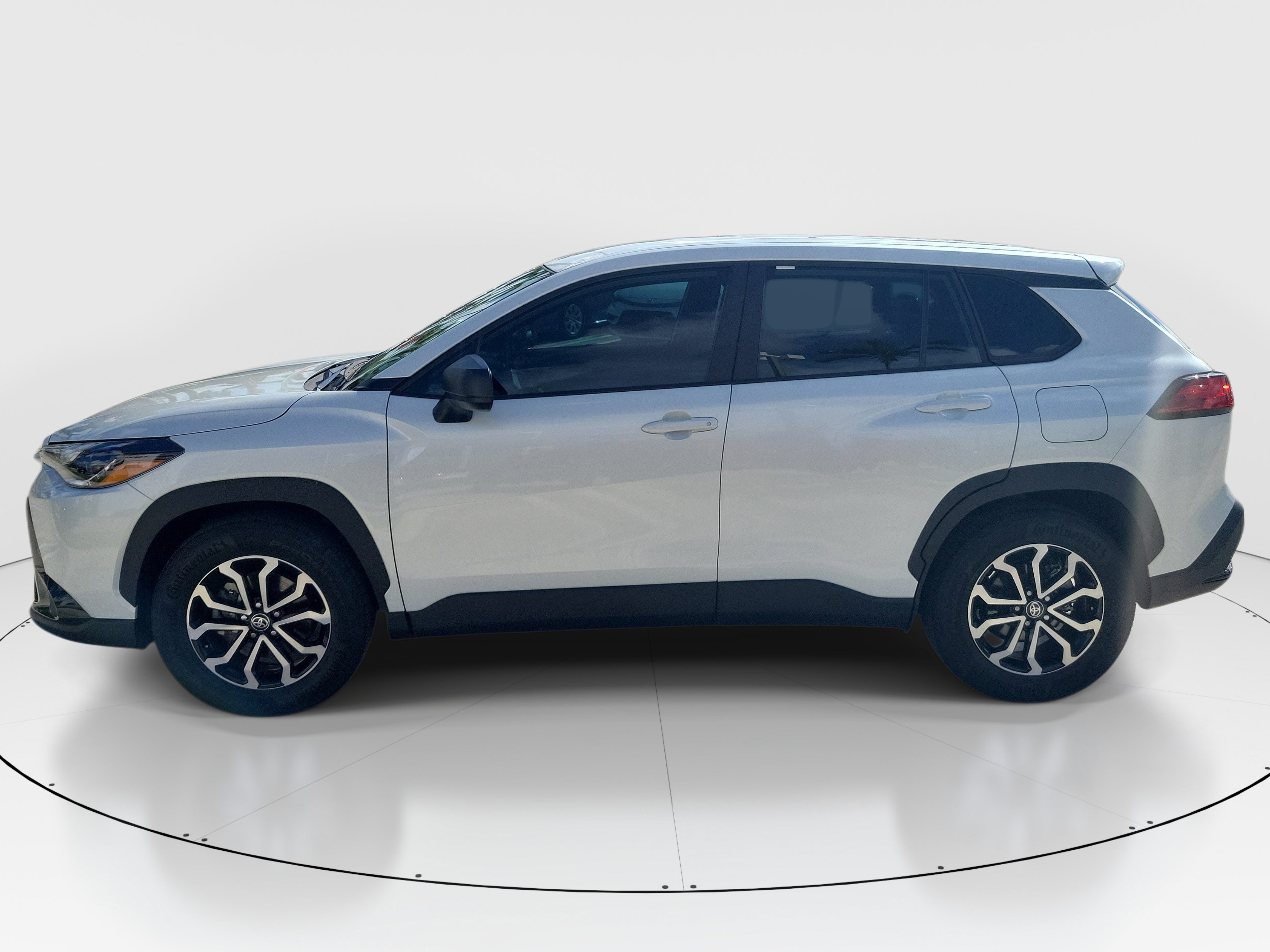 Certified 2025 Toyota Corolla Cross AWD Hybrid image 4