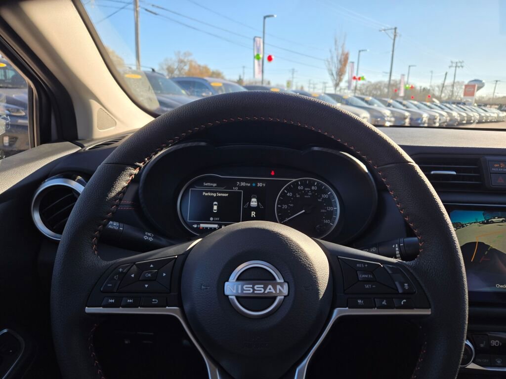 Used 2025 Nissan Versa SR w/ Trunk Package image 28