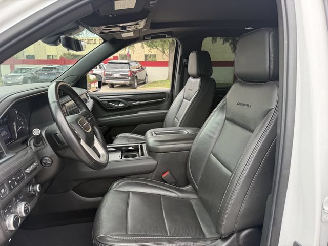 Used 2021 GMC Yukon Denali w/ Denali Premium Package AWD/4WD image 28