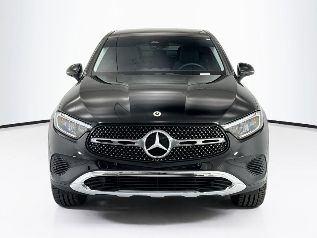 Certified 2025 Mercedes-Benz GLC 300 4MATIC image 2