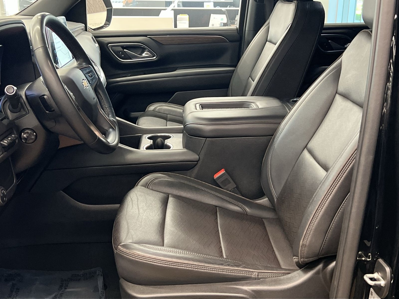 Used 2023 Chevrolet Tahoe High Country w/ LPO, Illumination Package AWD/4WD image 10