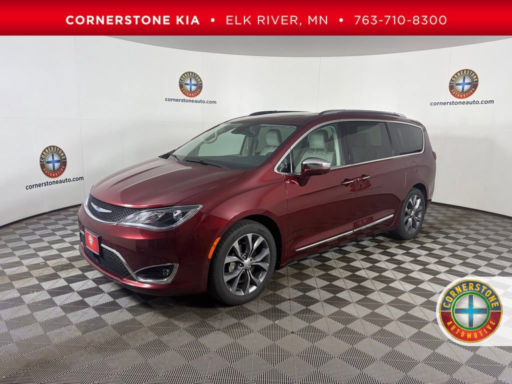 Used 2018 Chrysler Pacifica Limited w/ Tire & Wheel Group