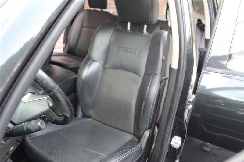 Used 2016 RAM 1500 Laramie w/ Convenience Group image 12