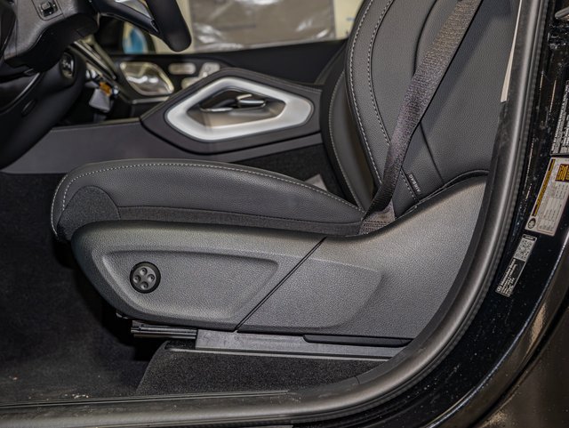 Used 2026 Mercedes-Benz GLS 450 4MATIC image 15