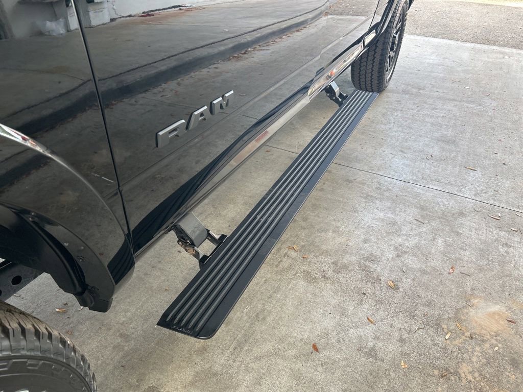 Used 2025 RAM 2500 Limited image 22