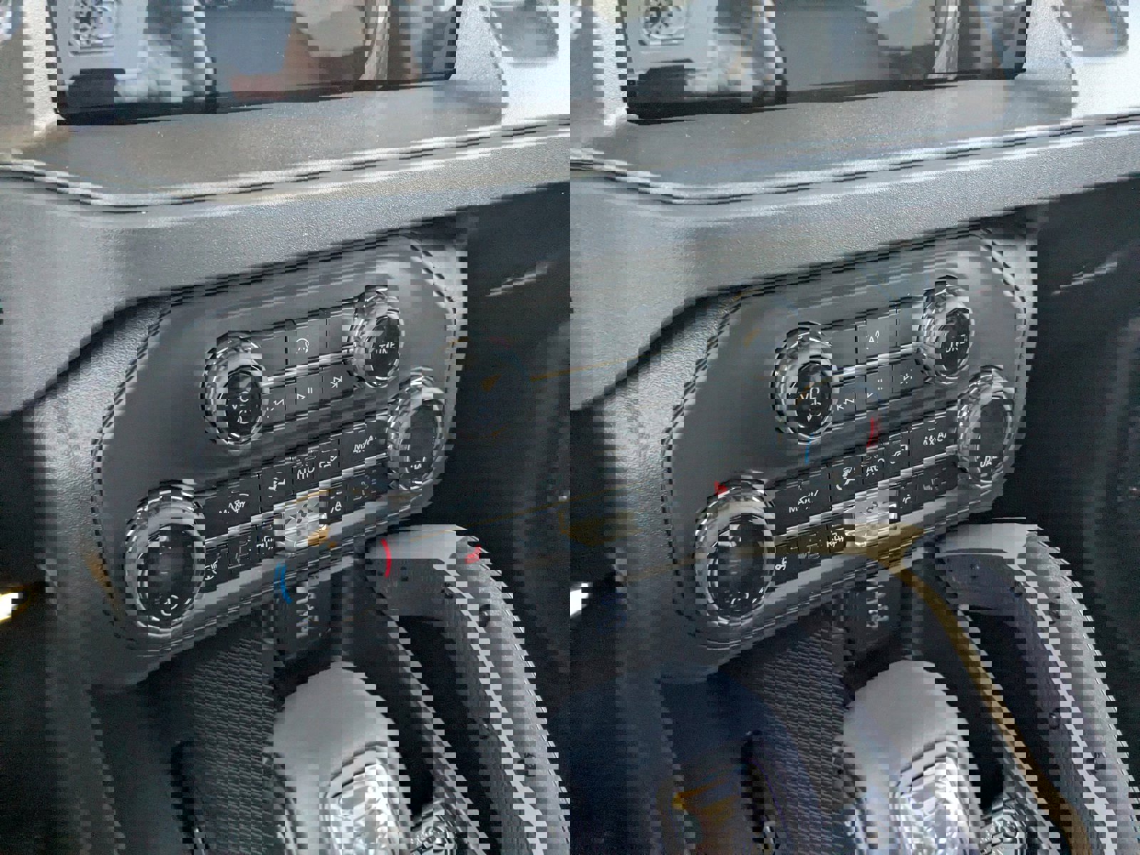 New 2025 Ford Bronco Badlands w/ Sasquatch Package image 20