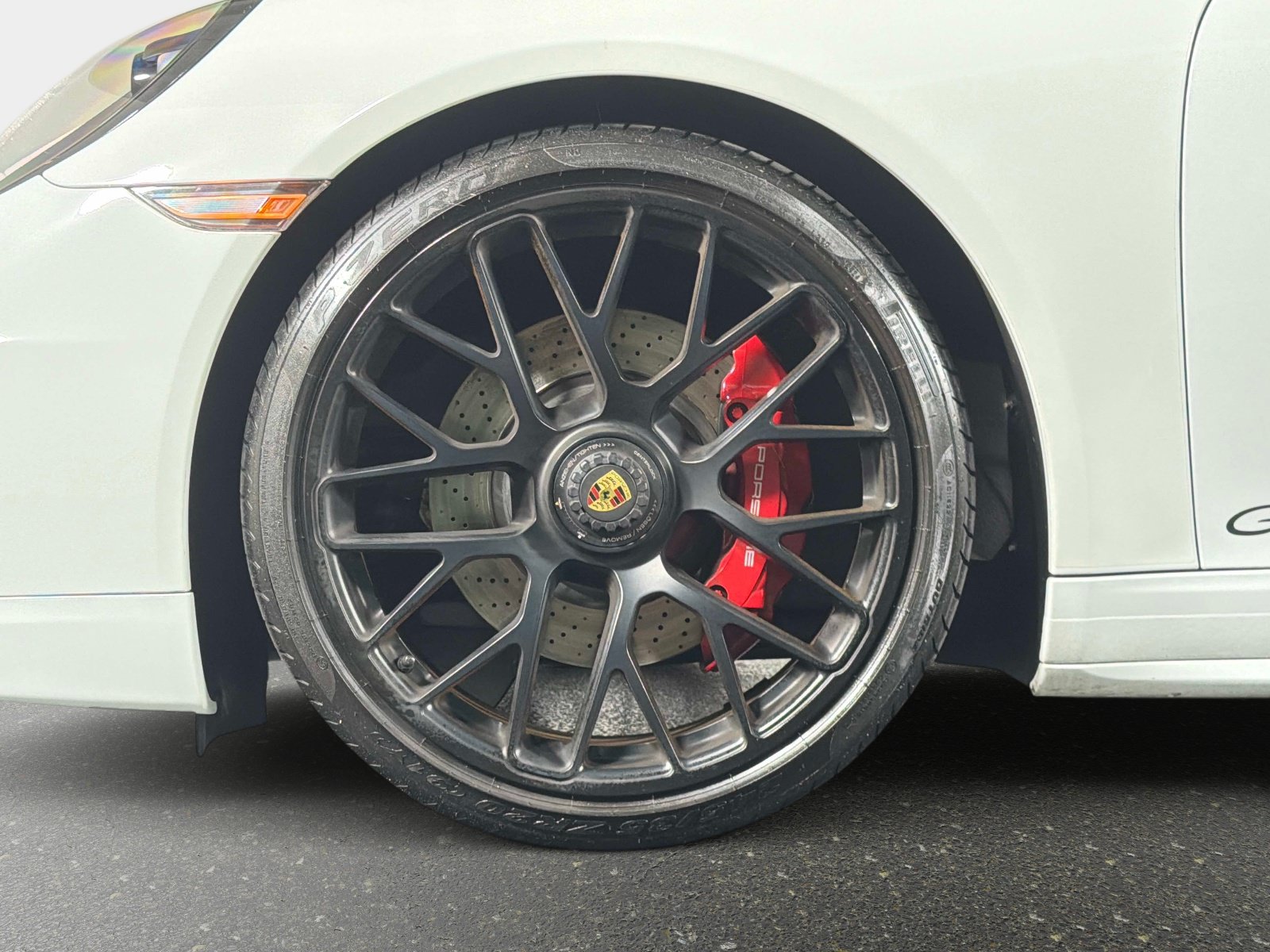 Used 2015 Porsche 911 Carrera 4 GTS AWD/4WD image 17