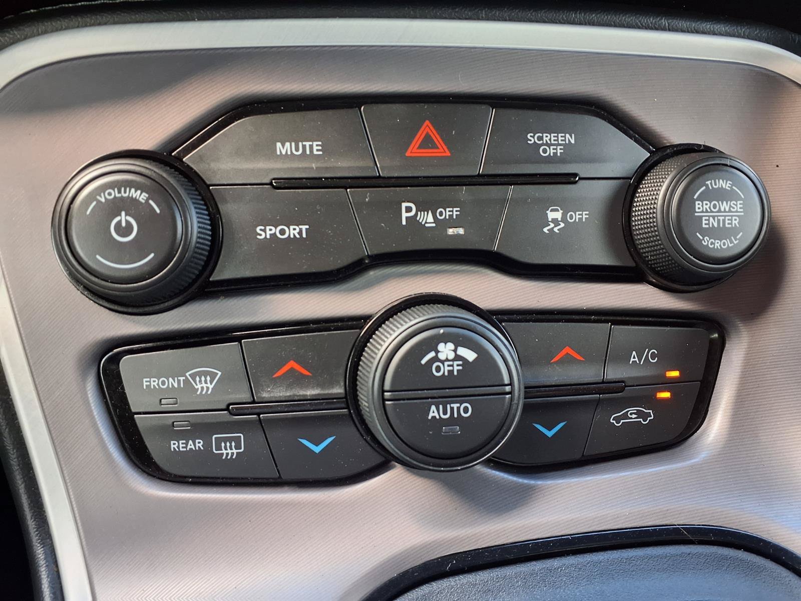 Used 2022 Dodge Challenger GT AWD/4WD image 9