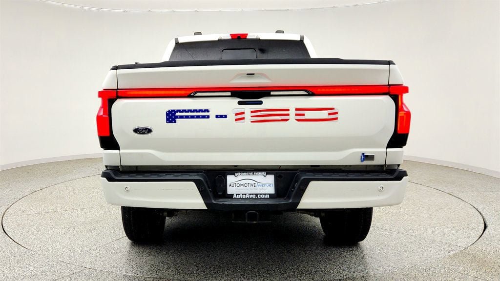 Used 2022 Ford F150 Lightning Lariat AWD/4WD image 6