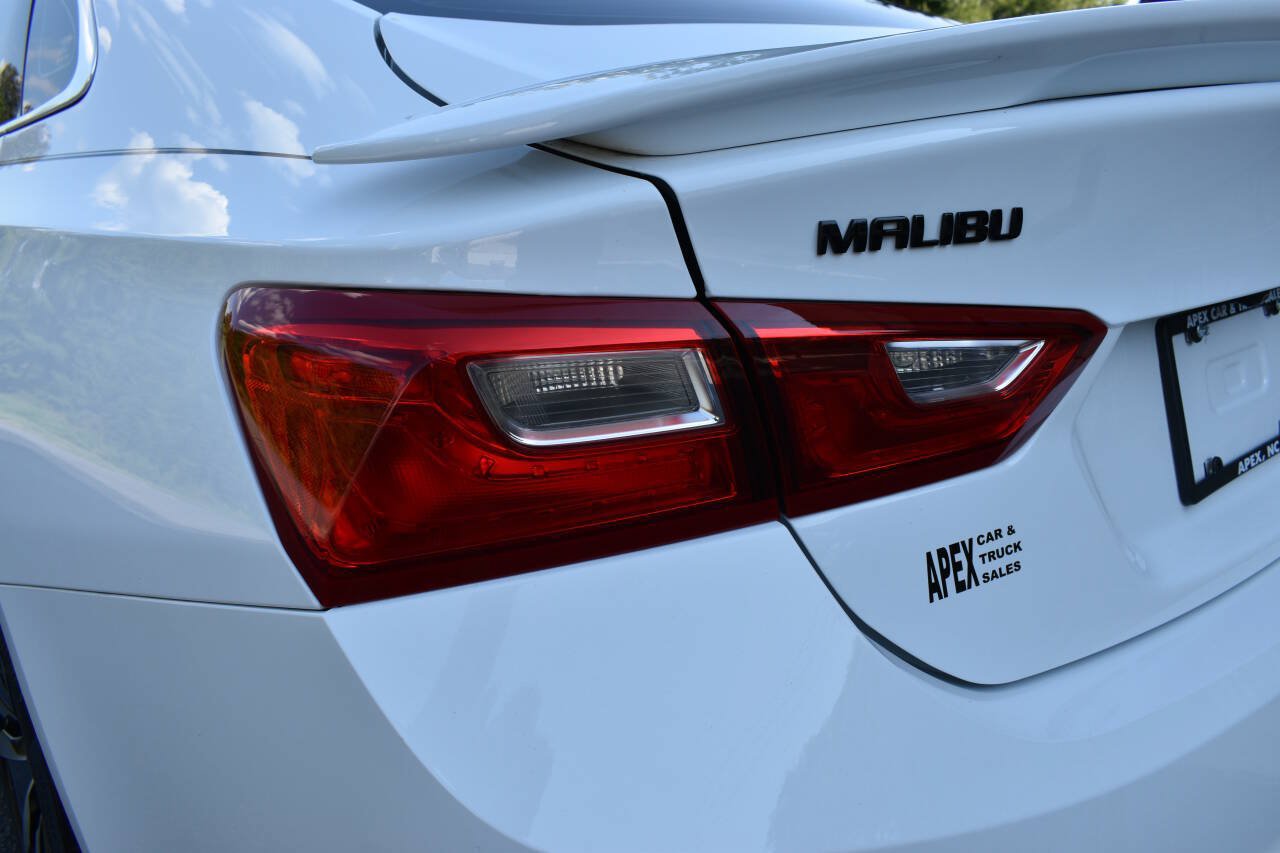Used 2023 Chevrolet Malibu RS FWD image 35
