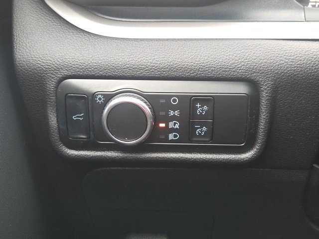 Used 2023 Ford Explorer XLT AWD/4WD image 27