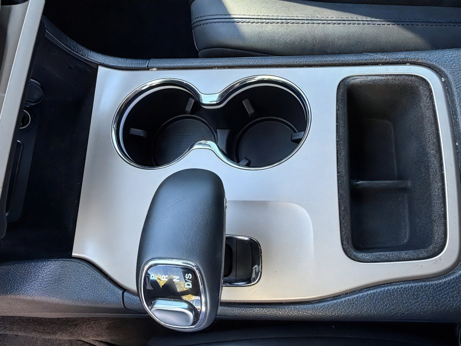 Used 2015 Jeep Grand Cherokee Altitude image 27