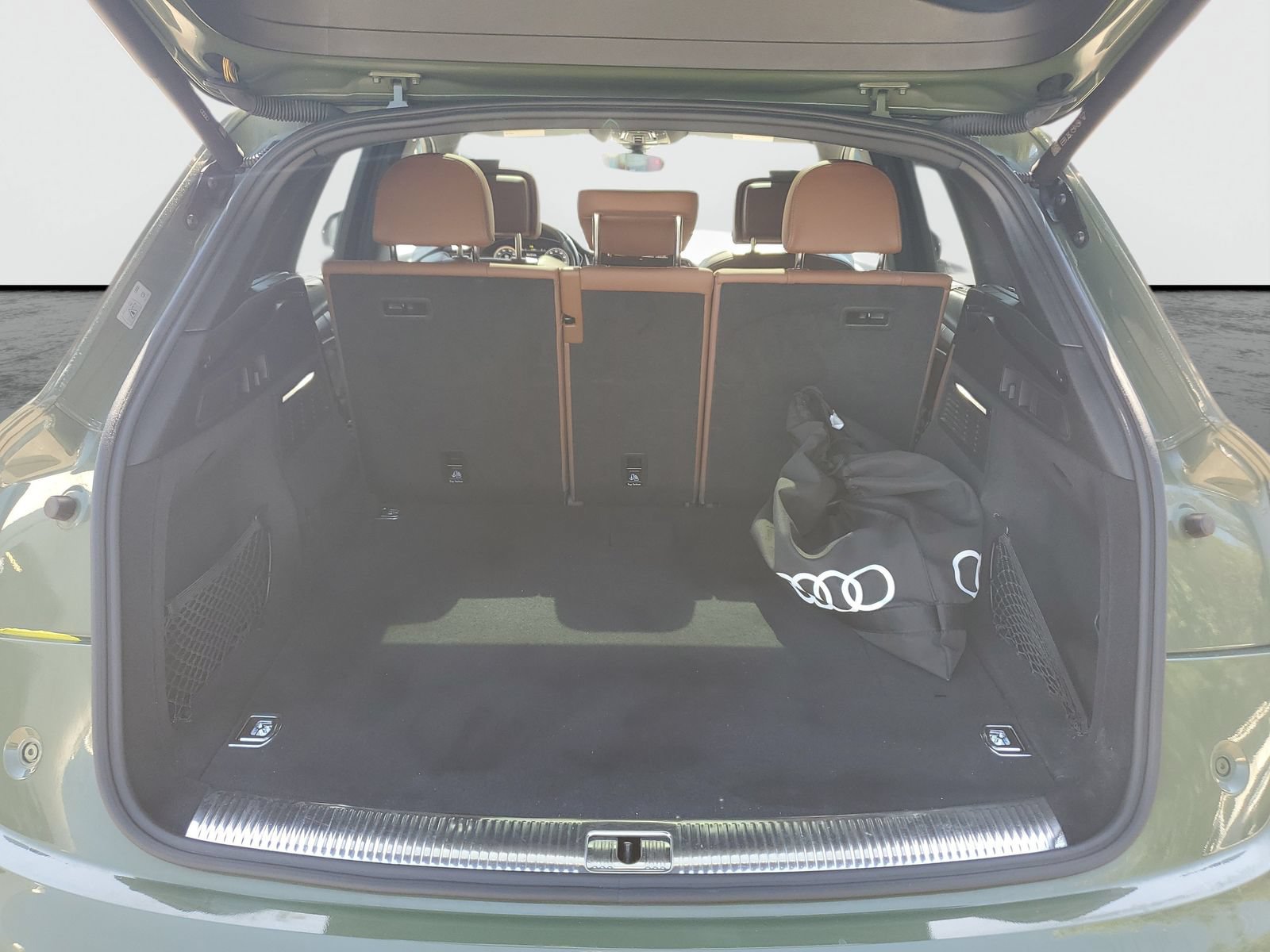 Used 2023 Audi Q5 e Prestige w/ Prestige Package AWD/4WD image 8