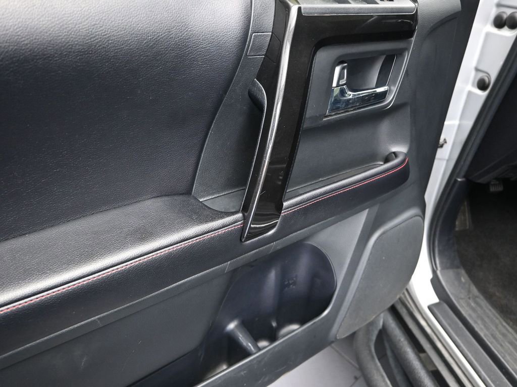 Used 2016 Toyota 4Runner Trail image 11