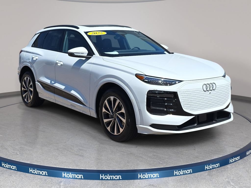 Used 2025 Audi Q6 e-tron Premium Plus w/ Premium Plus AWD/4WD image 4