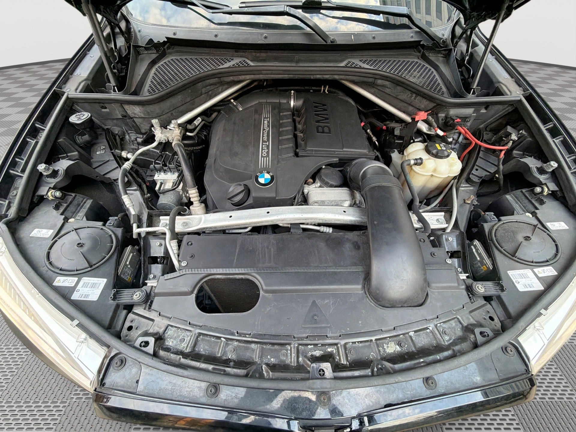 Used 2019 BMW X6 sDrive35i w/ M Sport Package RWD image 18
