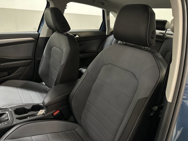 New 2026 Volkswagen Jetta SE image 13