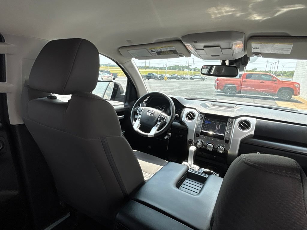 Used 2019 Toyota Tundra SR5 AWD/4WD image 28