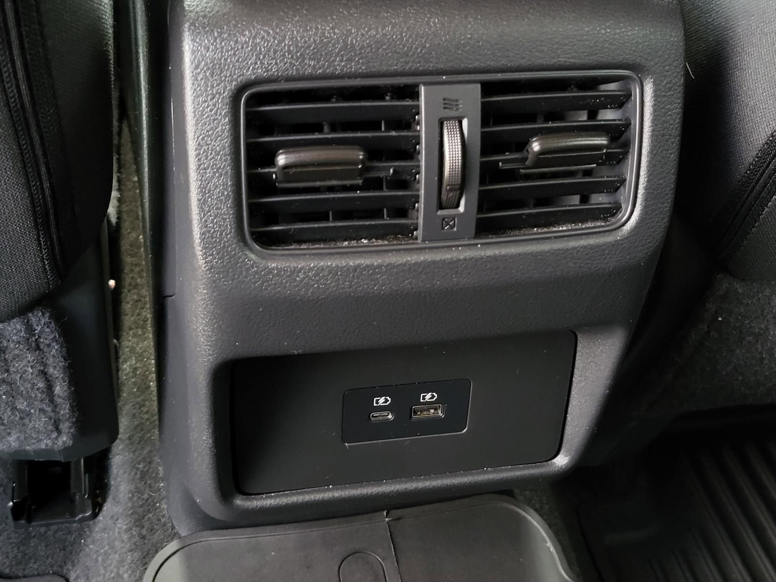 Used 2022 Nissan Rogue SV image 20