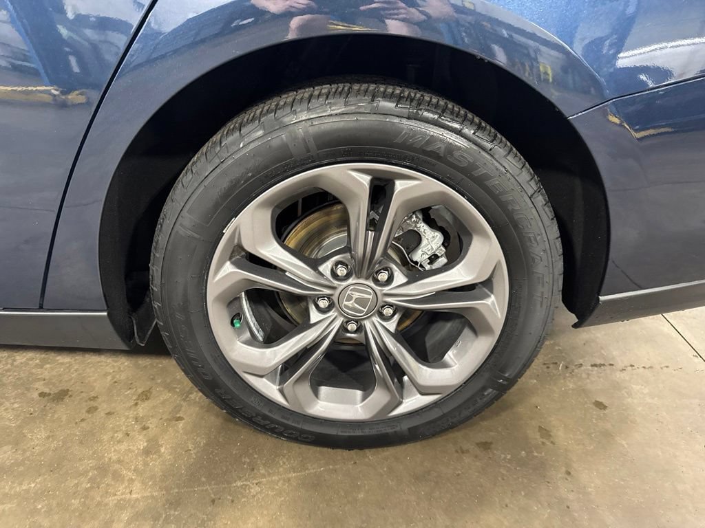Certified 2024 Honda Accord EX image 14