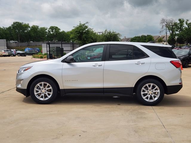 Used 2021 Chevrolet Equinox LS w/ LS Convenience Package FWD image 4