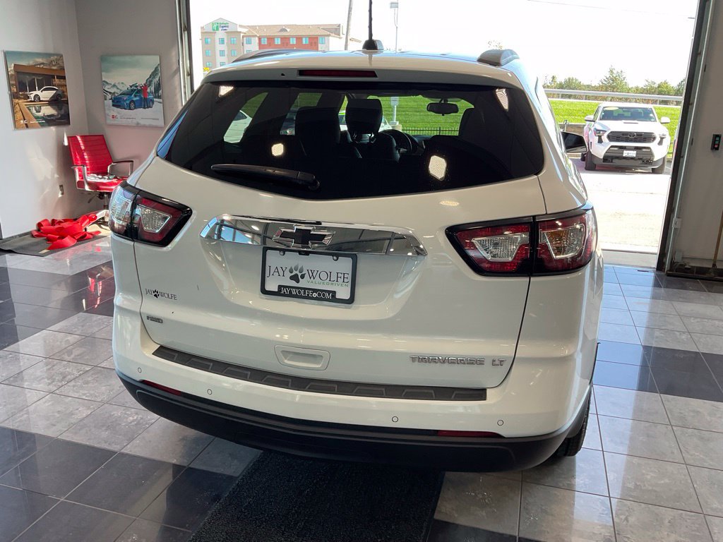 Used 2016 Chevrolet Traverse LT w/ Style and Technology Package AWD/4WD image 5