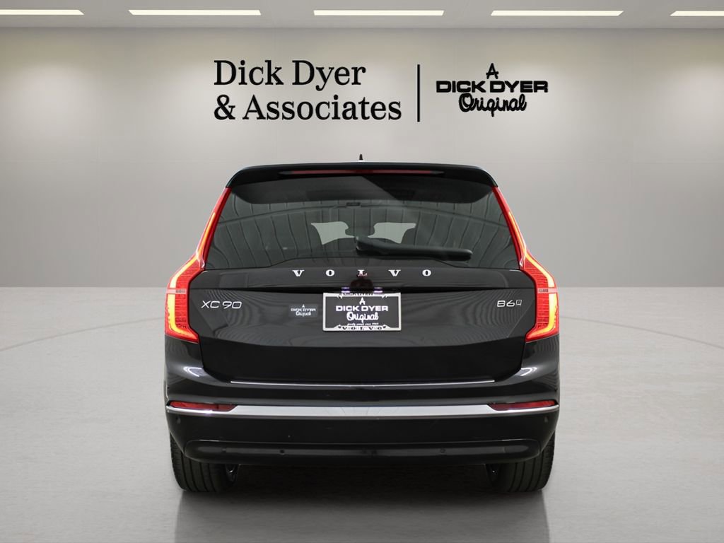 Used 2023 Volvo XC90 B6 Plus w/ Protection Package Premier image 3