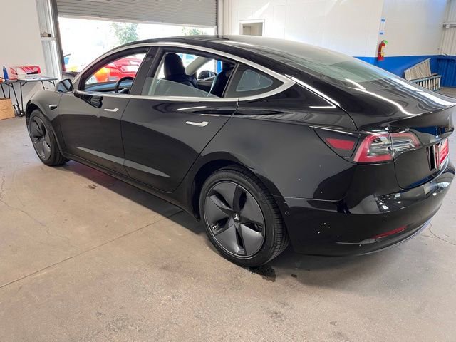 Used 2019 Tesla Model 3 Standard Range Plus image 5