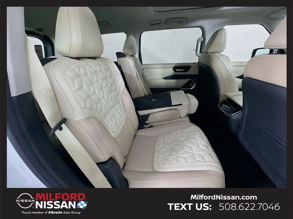 Used 2026 Nissan Armada Platinum AWD/4WD image 27