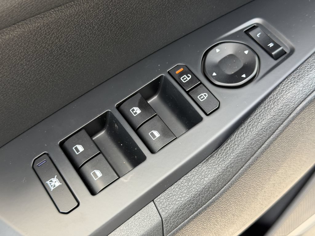 New 2026 Kia Sportage LX FWD image 20