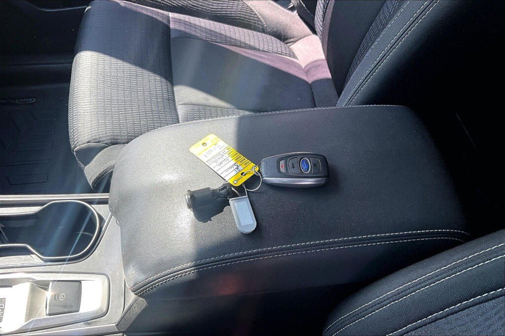 Certified 2021 Subaru Ascent Premium w/ Convenience Package image 18
