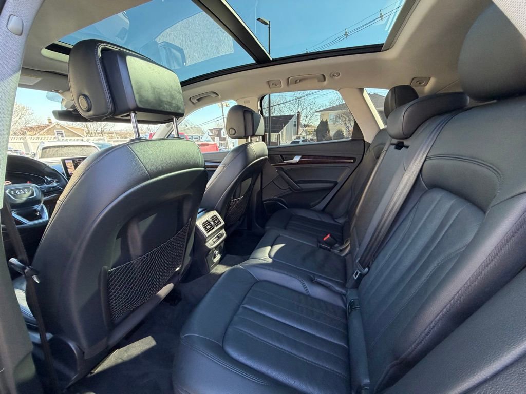 Used 2018 Audi Q5 2.0T Premium Plus w/ Premium Plus Package image 19
