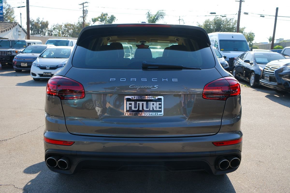 Used 2015 Porsche Cayenne S AWD/4WD image 5