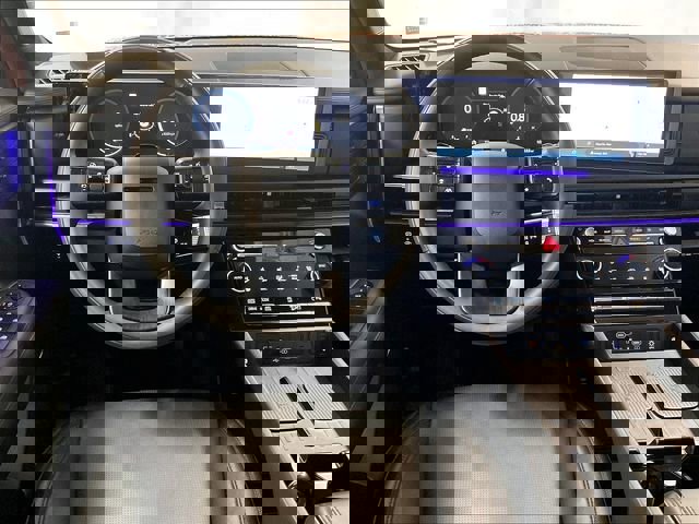 Used 2025 Hyundai Santa Fe Calligraphy AWD/4WD image 17