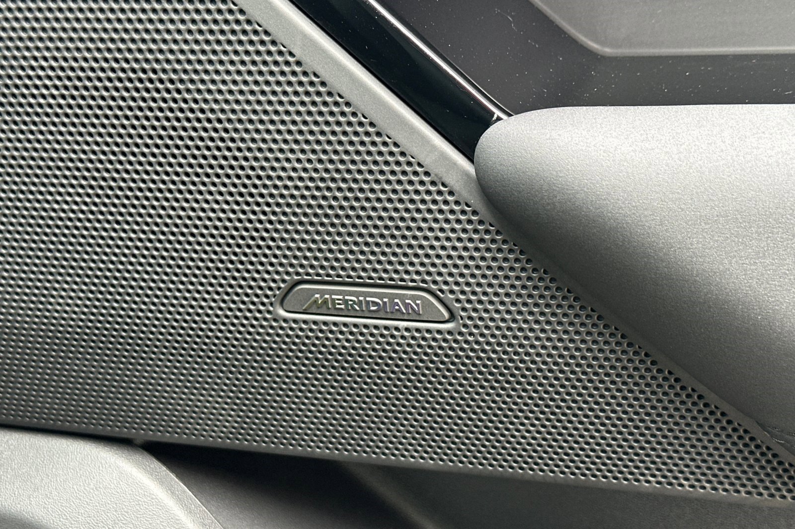 Used 2026 Land Rover Range Rover Velar S image 16