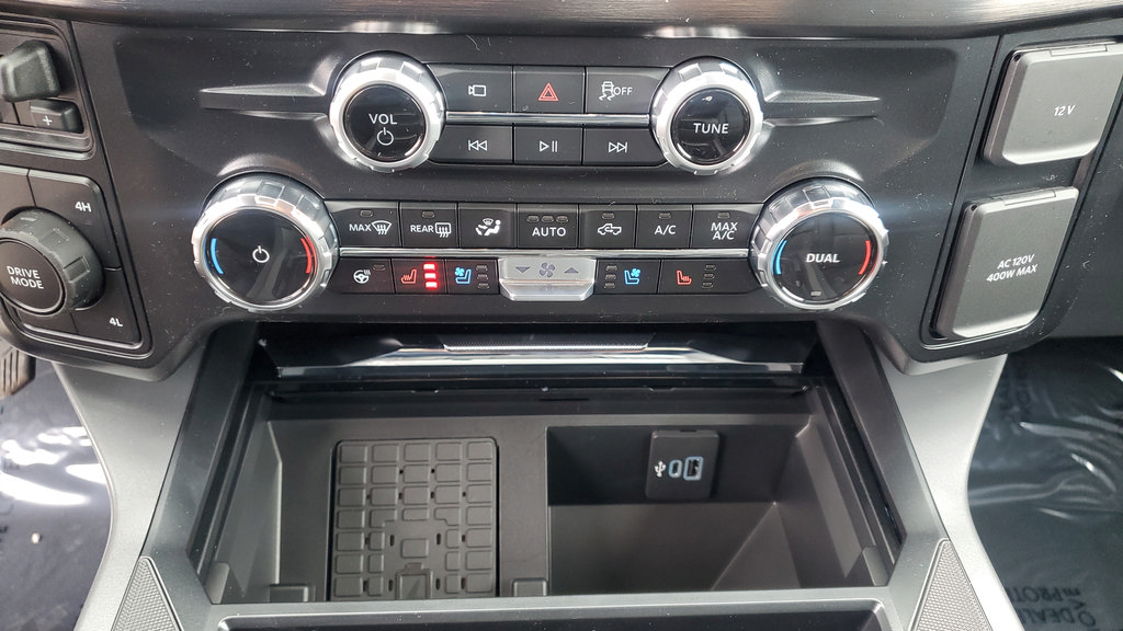 New 2026 Ford F250 Lariat w/ Black Appearance Package AWD/4WD image 35