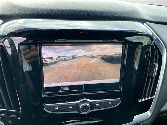 Used 2022 Chevrolet Traverse LT FWD image 23